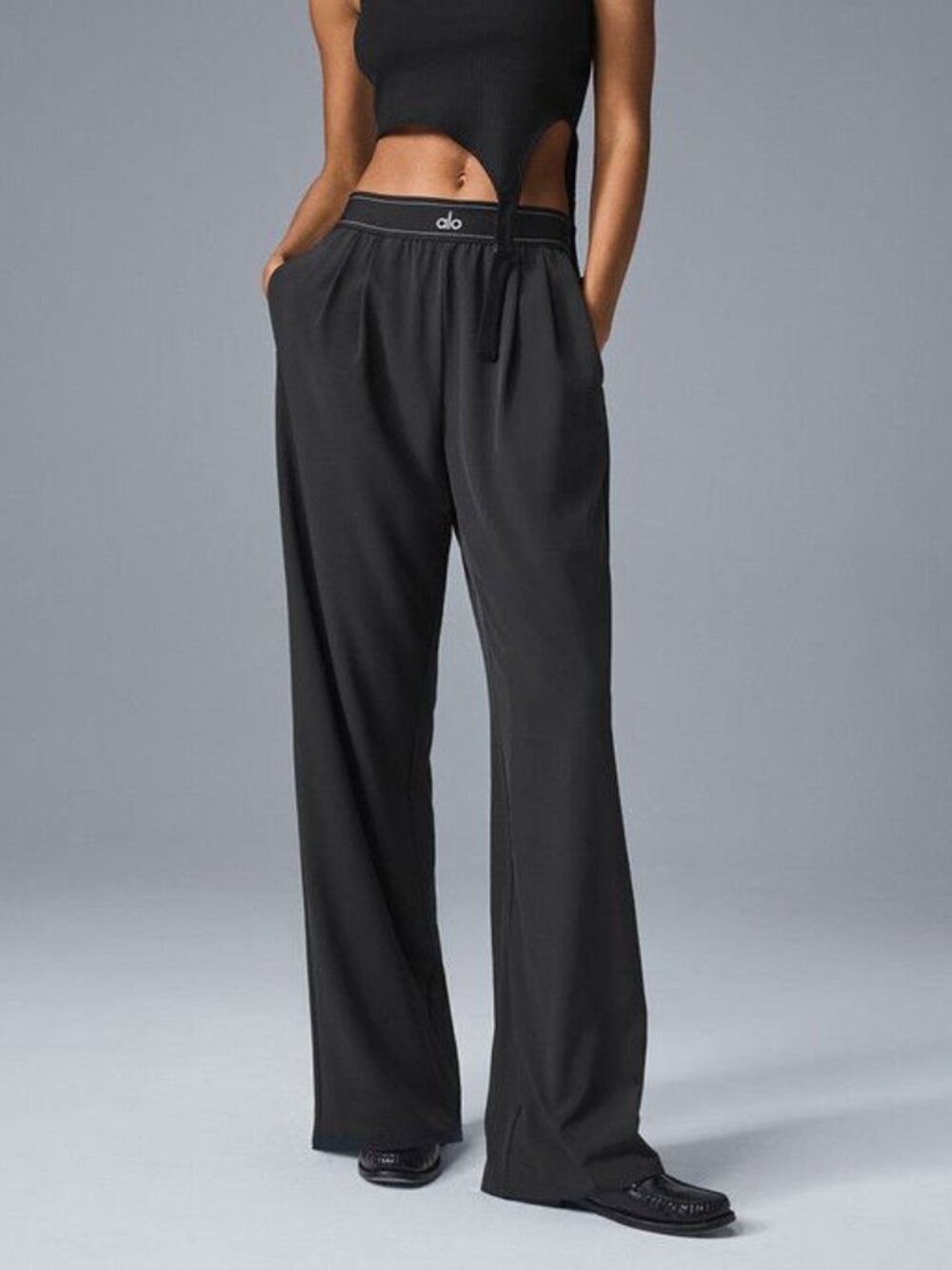 🖤Black ALO Yoga Wide Leg Suit Up Pants (Length:30" Inseam) – NWT😉 - Picture 8 of 9